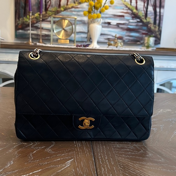 CHANEL Double Flap 27 Quilted CC Logo Lambskin Chain Shoulder Bag - Picture 13 of 17